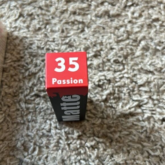 Makeup   - Picture 9 of 15